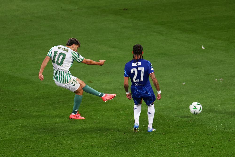 欧冠战报：索博斯洛伊点射绝杀，利物浦1-0力克国米