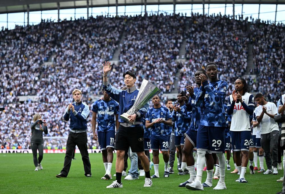 德甲战报：伯格1射1传，霍芬海姆3-0完胜奥格斯堡